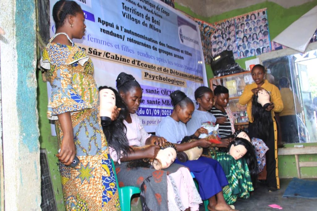 WhatsApp-Image-2025-11-17-at-18.15.14-1-1024x683 Beni-Mbau : des femmes et filles retournées des groupes armés accompagnées vers l’autonomie mentale et économique