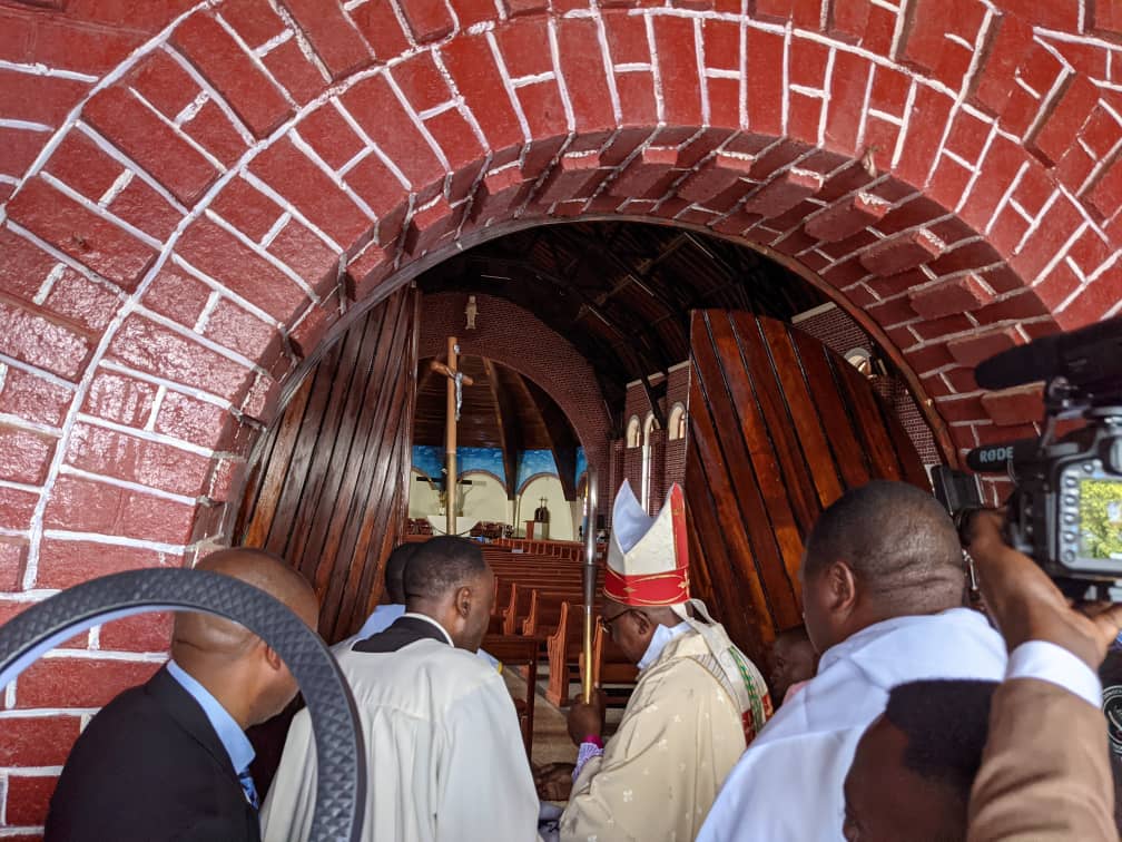 WhatsApp-Image-2025-11-22-at-08.37.56-1 Beni : après sa bénédiction, la pro‑cathédrale Saint Gustave de Beni Paida servira de lieu de pèlerinage jusqu’au 6 janvier (Mgr Sikuli)