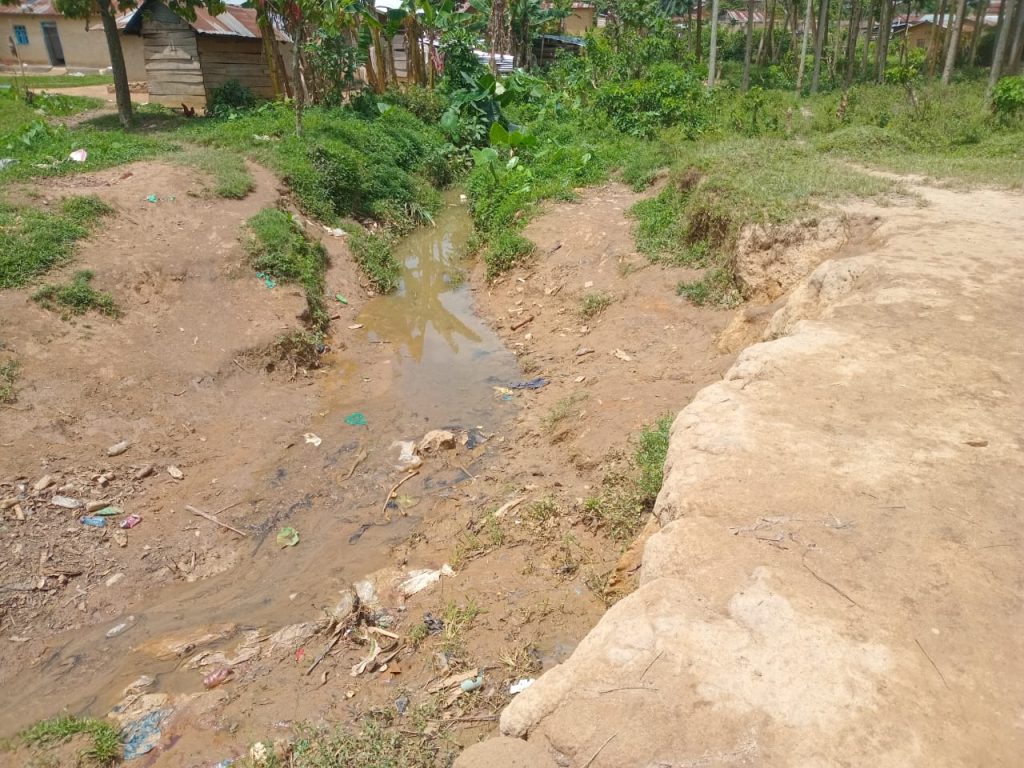 IMG-20260211-WA0078-1024x768 Beni : des ponts en délabrement mettent en danger la vie des élèves et écoliers à Oïcha, les autorités rassurent