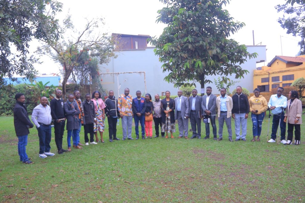 Les participants à l'atelier du lancement du projet intitulé « Promouvoir la consolidation de la paix par le dialogue et les émissions dans la partie nord de la province du Nord-Kivu ».
