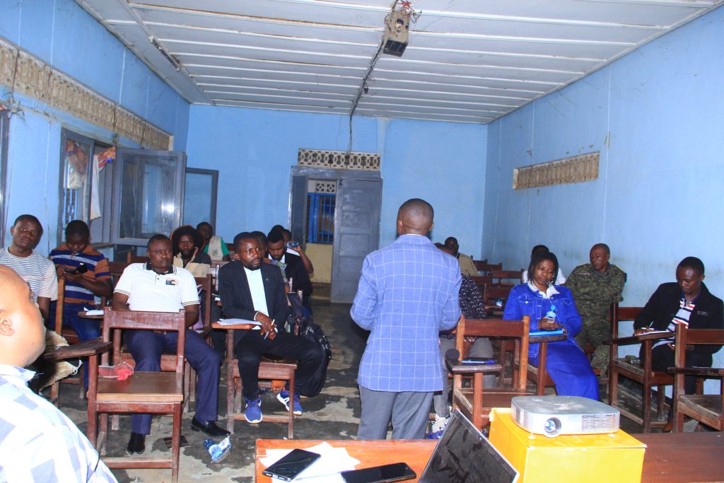 IMG_3067.JPG-1024x683 Beni : Les mouvements citoyens, les groupes de pression et la société civile s’engagent à privilégier le dialogue dans leur mode de revendication à l’issue d’un dialogue organisé par le réseau des Radios Moto