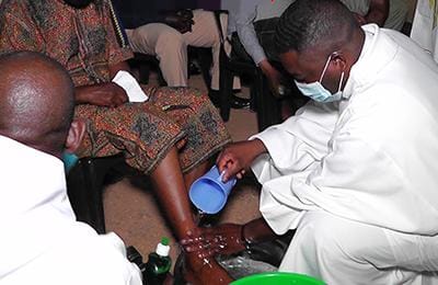 Beni : à Oïcha, les chrétiens appelés à la prière, à la conversion et à l’espérance à l’occasion du Triduum pascal