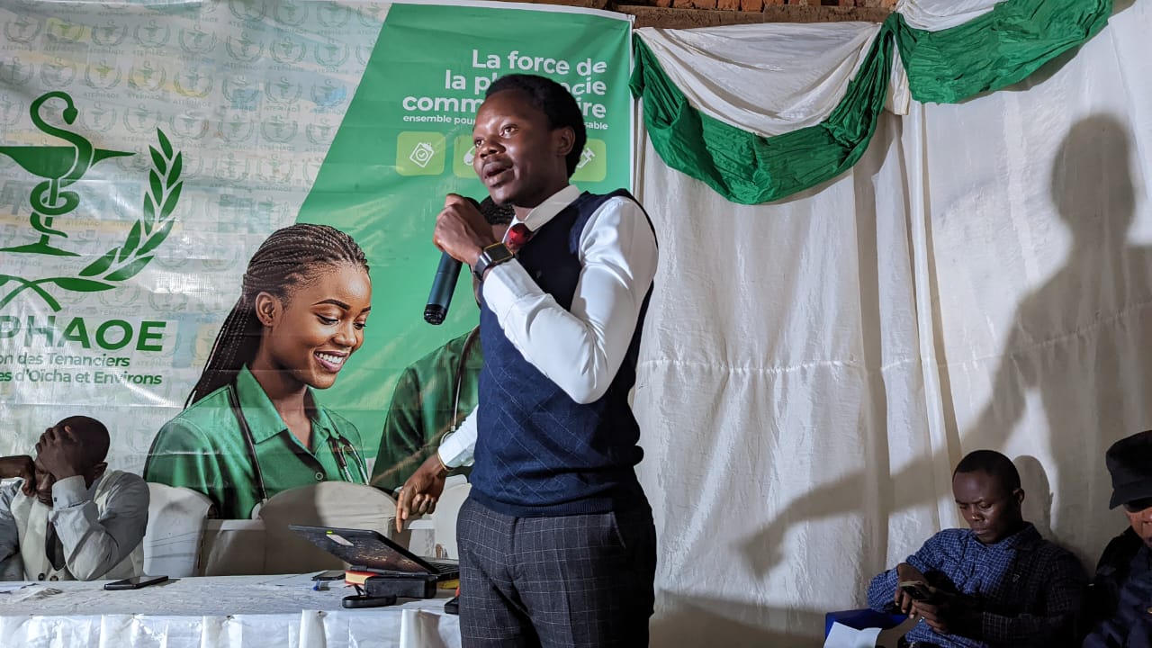 Beni : l’ATEPHAOE dénonce un commerce dangereux de médicaments en pleine rue à Oïcha et promet de saisir les autorités