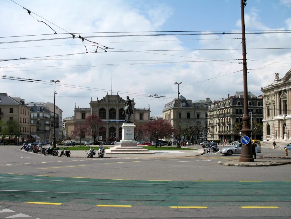 La-place-neuve-Geneve-1024x769 Accueil