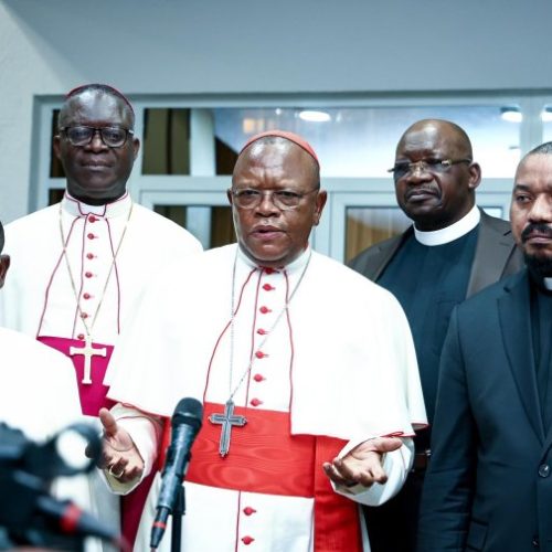 RDC : les Églises favorables au dialogue même avec le M23, pendant que la RDC fait pression diplomatique à l’UE