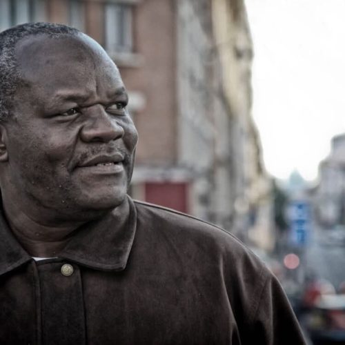 Crimes contre l’humanité : à Paris, Roger Lumbala condamné à 30 ans de prison, des victimes soulagées après plusieurs années d’attente