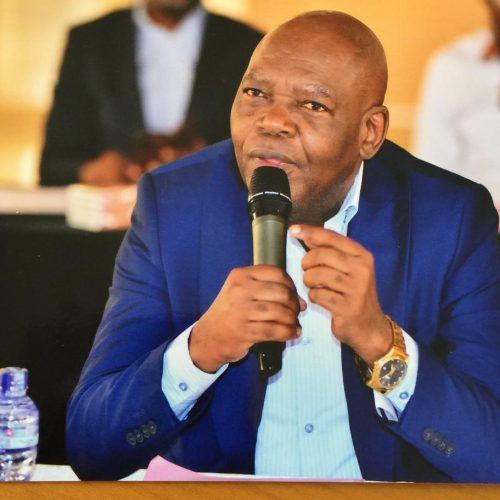 Nord-Kivu : Nicaise Kibel’bel Oka plaide pour la remise du commandement militaire au gouverneur afin de neutraliser les ADF