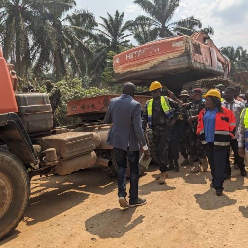 Beni : les usagers de la route Mbau-Kamango réclament des résultats concrets après la reprise des travaux de réhabilitation !